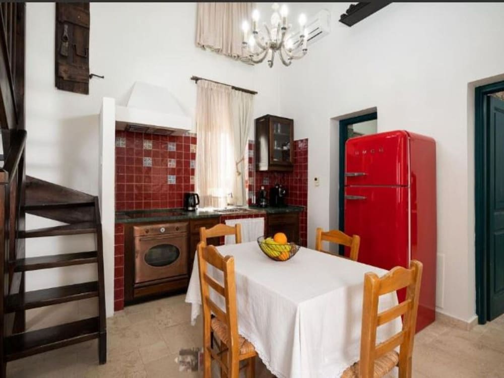 Villa photo 3