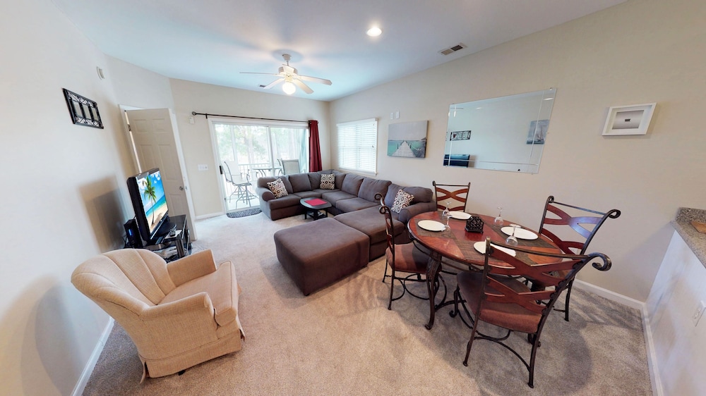 Condo, 2 Bedrooms photo 2