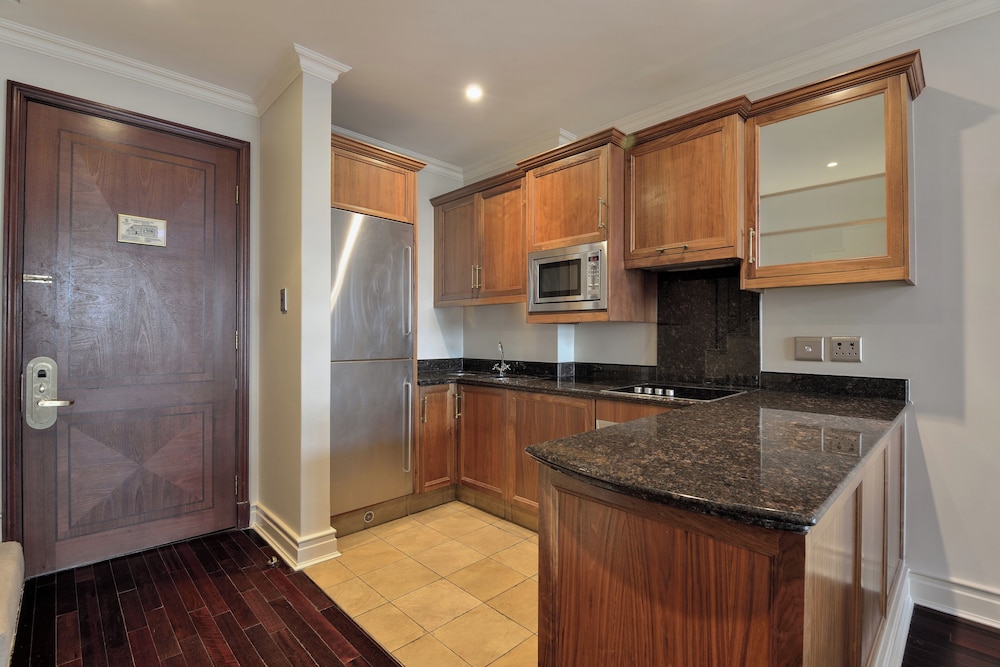 Luxury Apartment photo 3