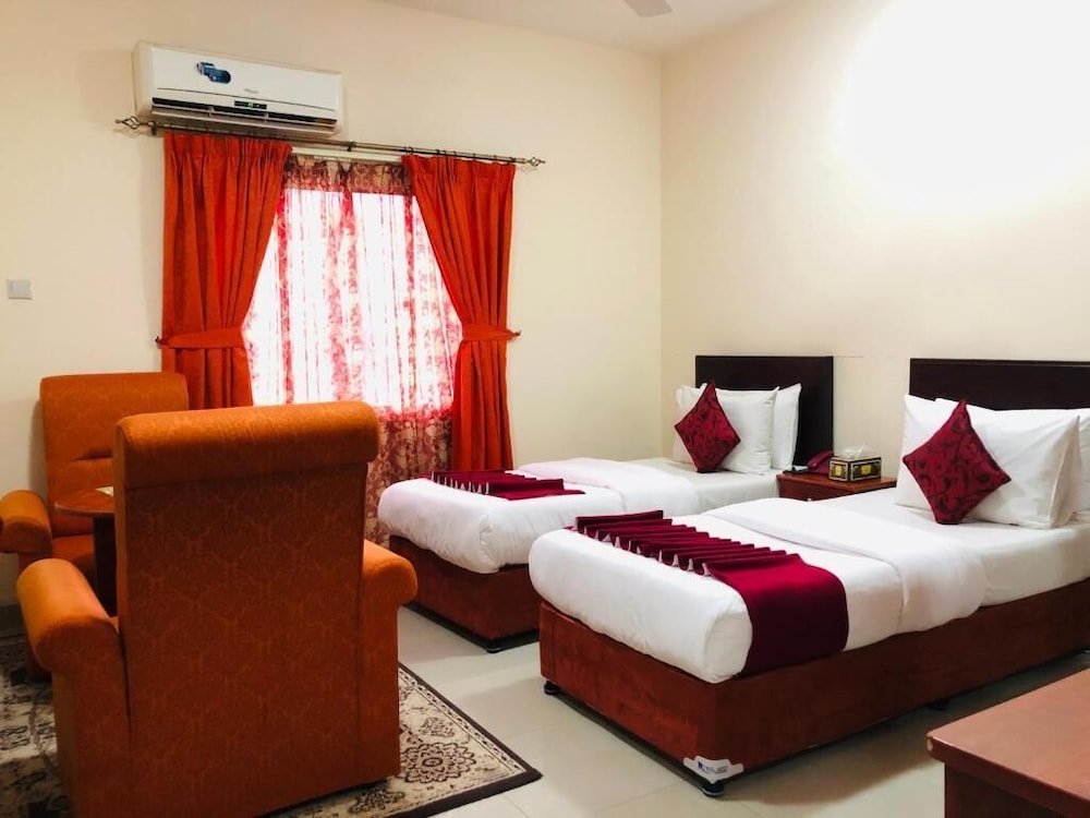 Basic Twin Room photo 2
