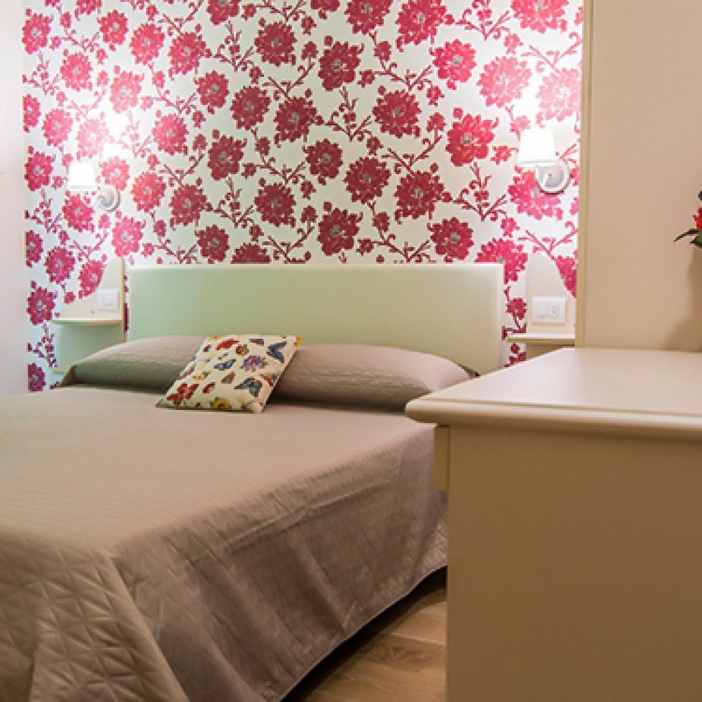 Superior Double Room, Balcony, City View photo 3