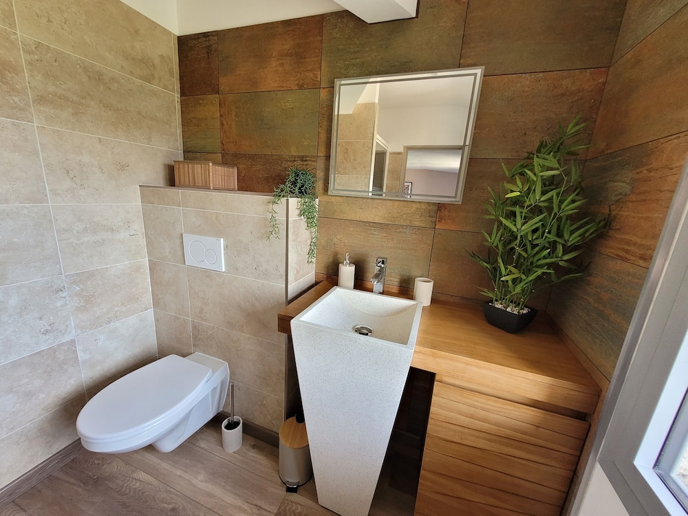 Comfort Double or Twin Room, Ensuite (Au Bord du Rêve) photo 2