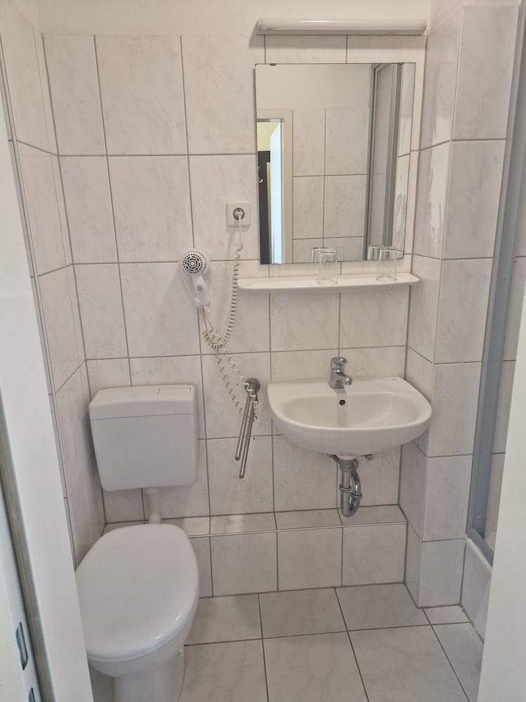 Double or Twin Room photo 3
