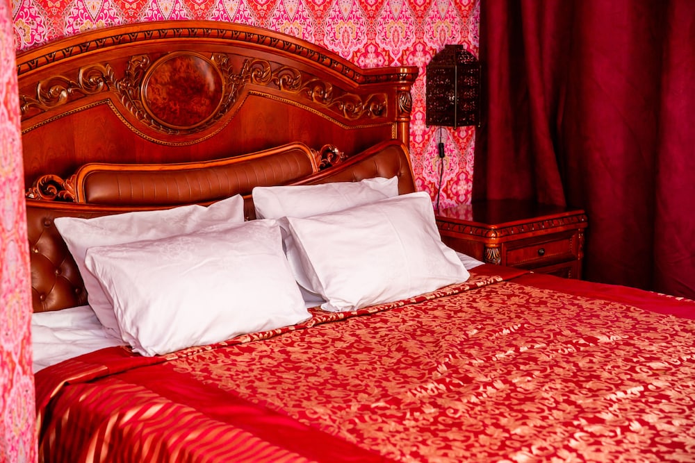Luxury Suite photo 2