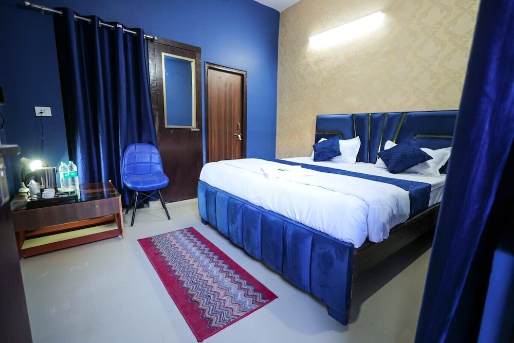 Deluxe Room With Balcony View