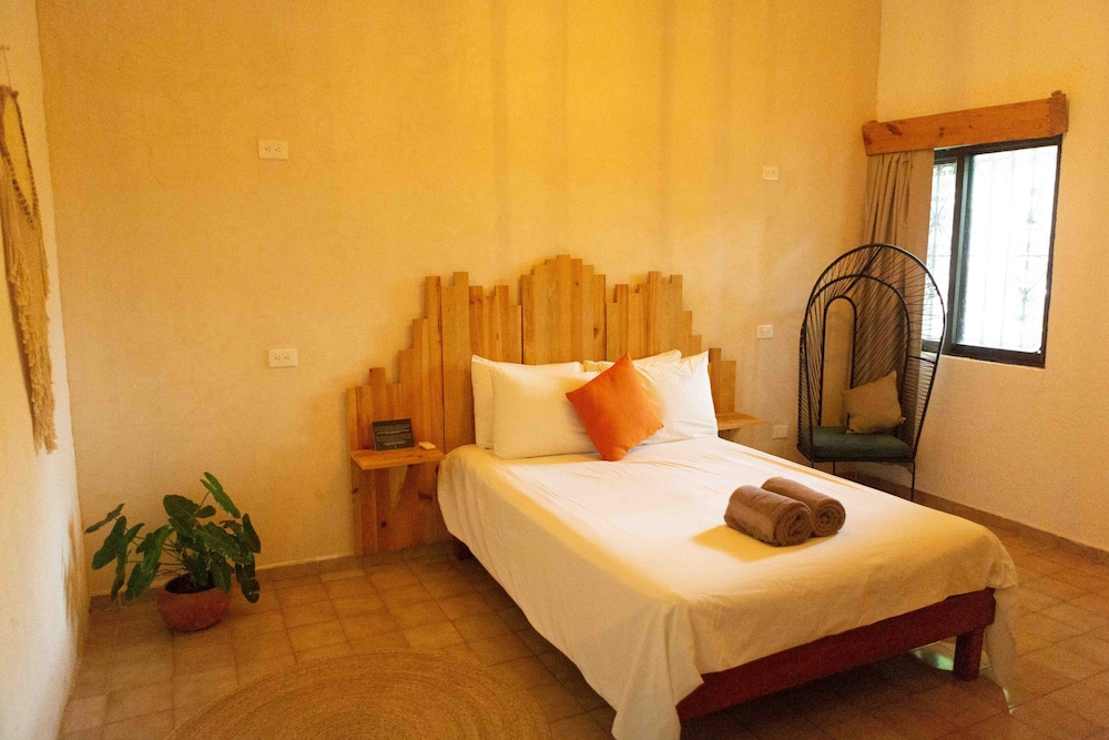 Standard Room, 1 Bedroom (Private Room ) - Photo 7