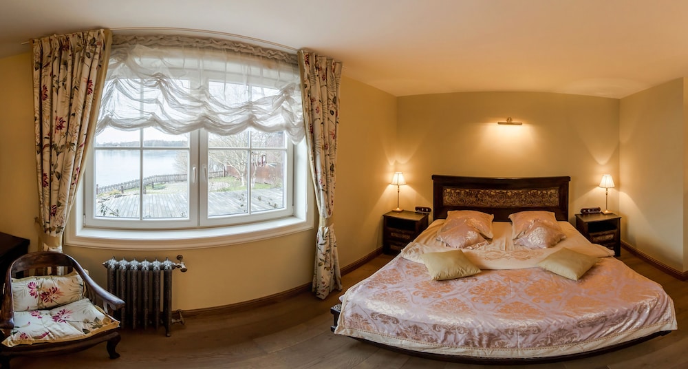 Superior Double Room, Lake View photo 1