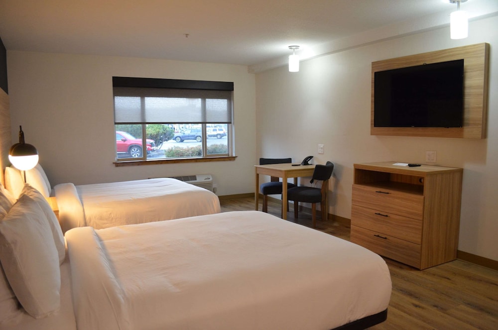 Suite, 2 Queen Beds, Accessible, Non Smoking (Efficiency, Balcony, Water View)