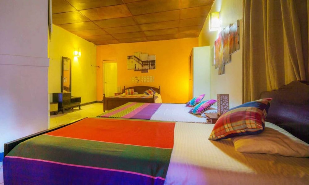 Superior Quadruple Room, 2 Queen Beds, Private Bathroom, Hill View photo 1