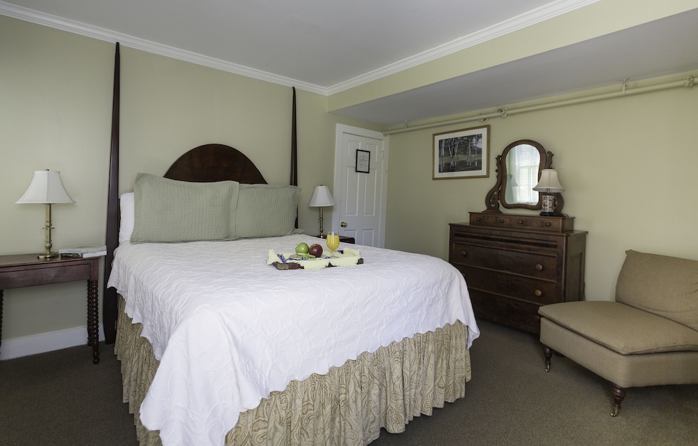 Classic Room (Black Eyed Susan)