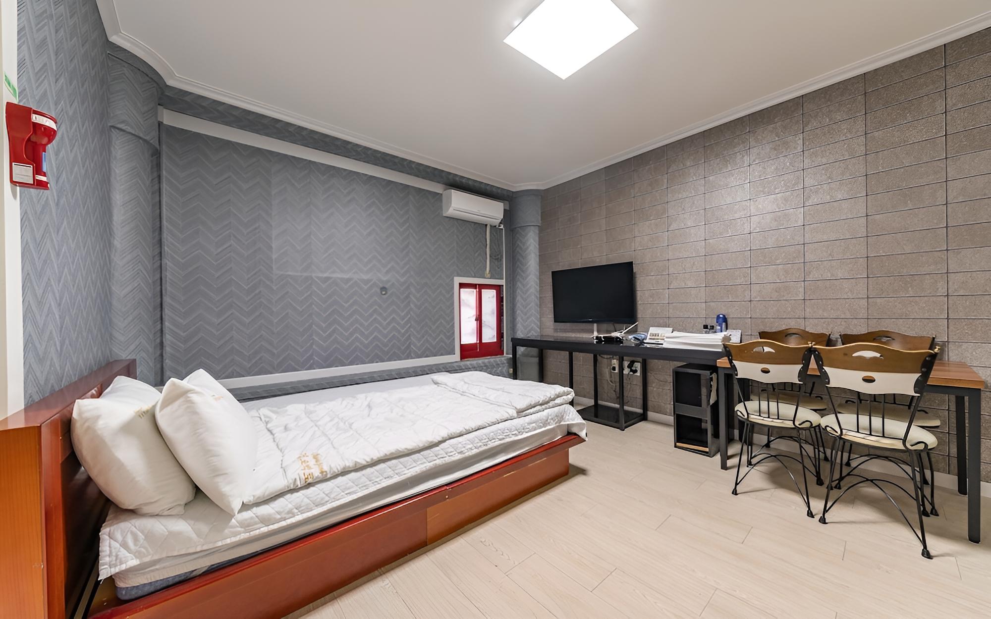 Room (Pension B) - Photo 4
