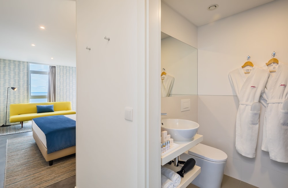Junior Suite, Sea View (Deluxe) - Photo 6