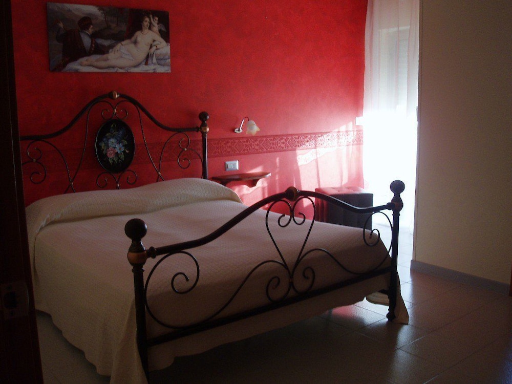 Classic Double Room, Balcony photo 1