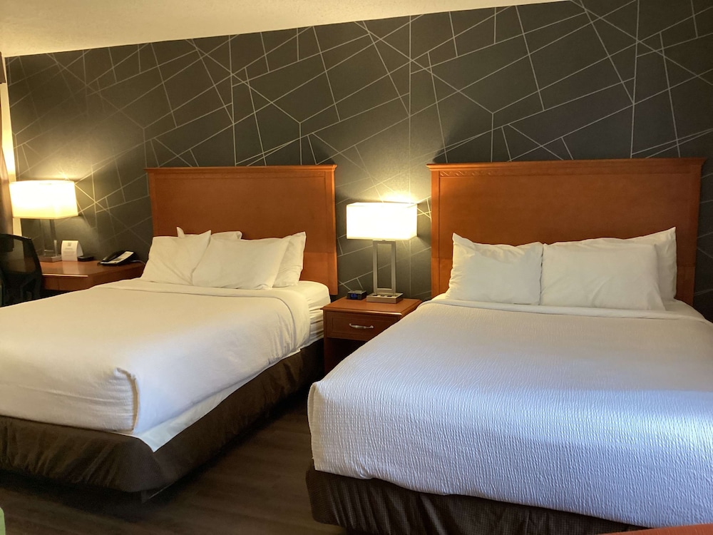 Standard Room, 2 Queen Beds, Non Smoking, Annex Building (2nd Floor;Pet Friendly)