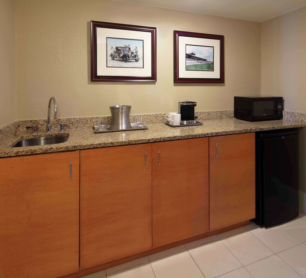 Suite, 1 King Bed, Terrace, Oceanfront - Photo 3