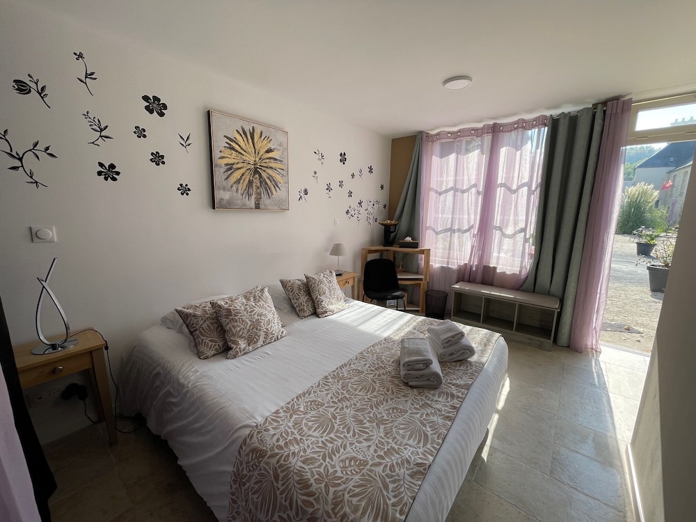 Family Room - Photo 4