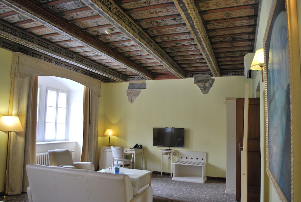 Suite, 1 King Bed, Hot Tub