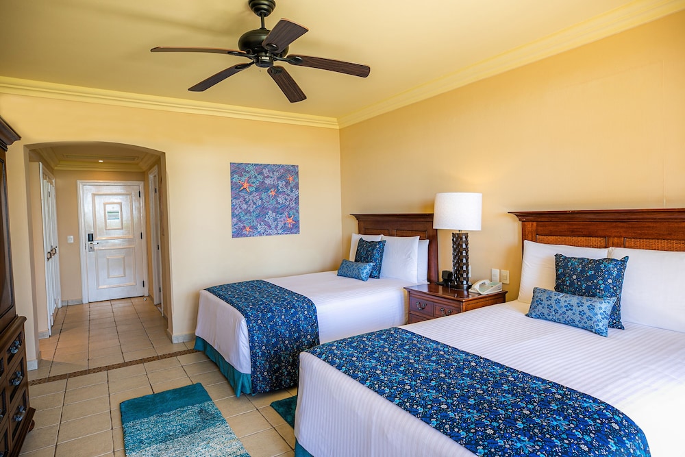 Deluxe Room, Ocean View - Photo 1