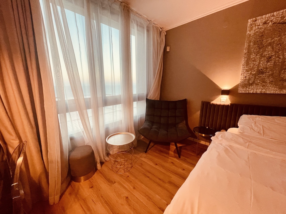 Romantic Studio, Sea View - Photo 10