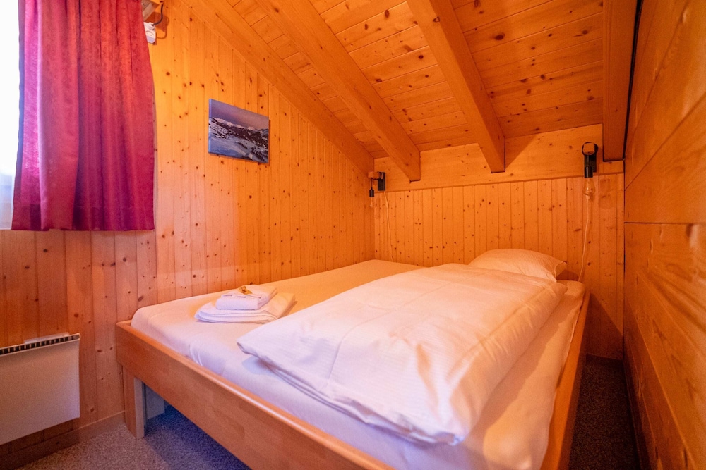 Basic Chalet
