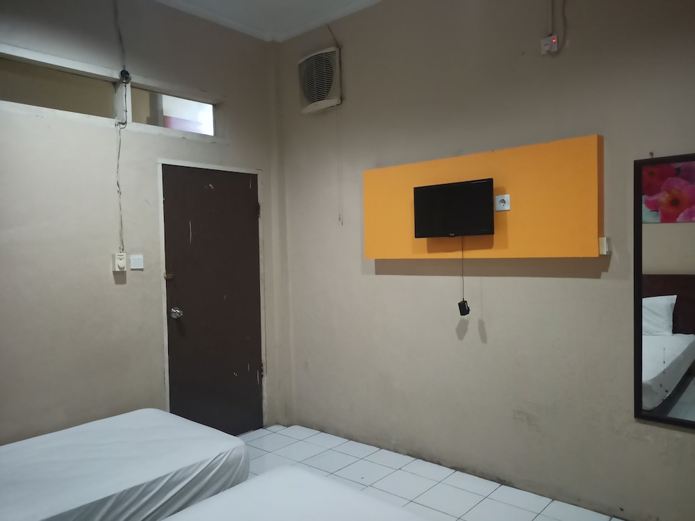 Deluxe Twin Room photo 3