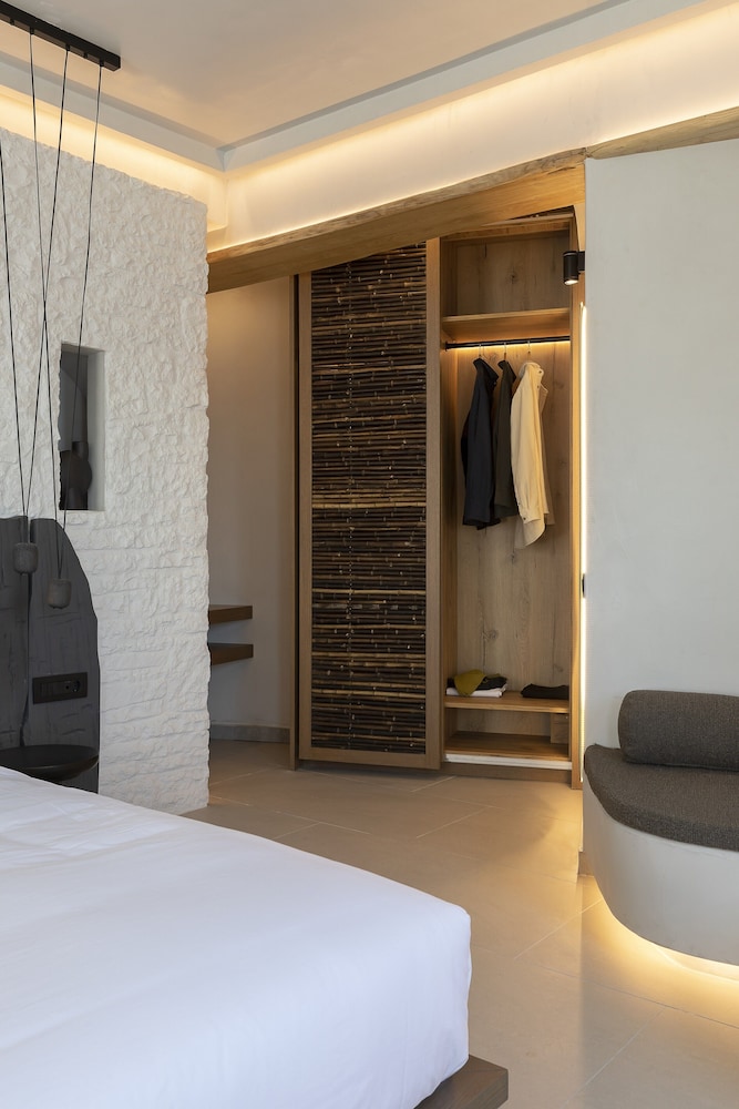 Standard Suite with sea view - Photo 6