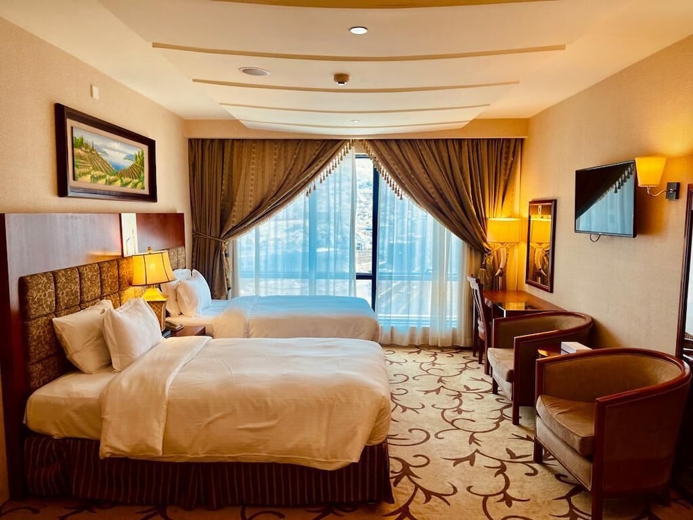 Deluxe Twin Room Kaaba View photo 1