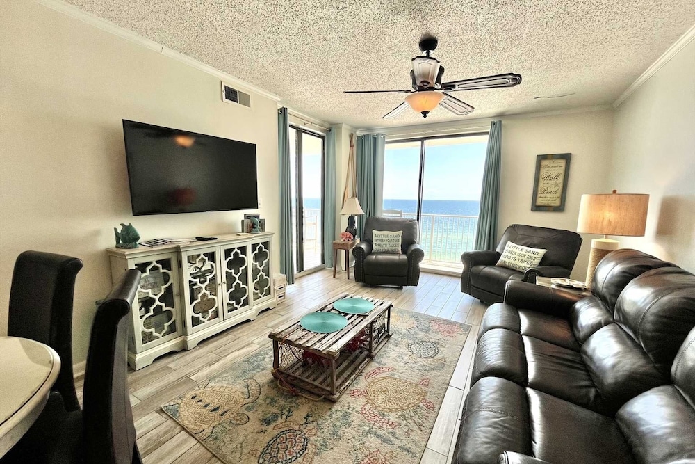 Condo, 3 Bedrooms