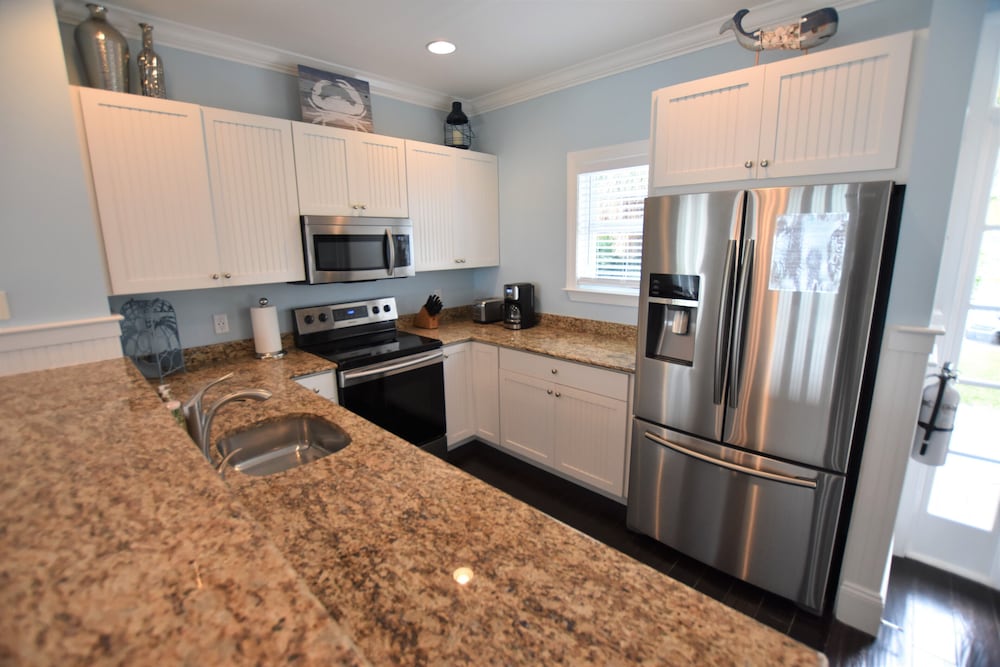 Premium Townhome photo 3
