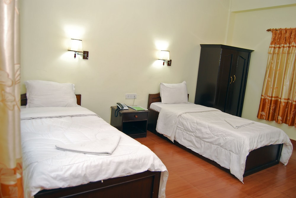 Deluxe Double or Twin Room (with Fan) photo 2