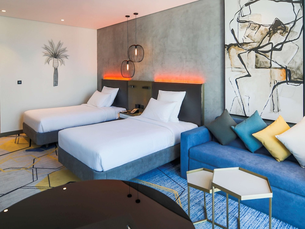 Deluxe Room, 2 Twin Beds, Lagoon View photo 2
