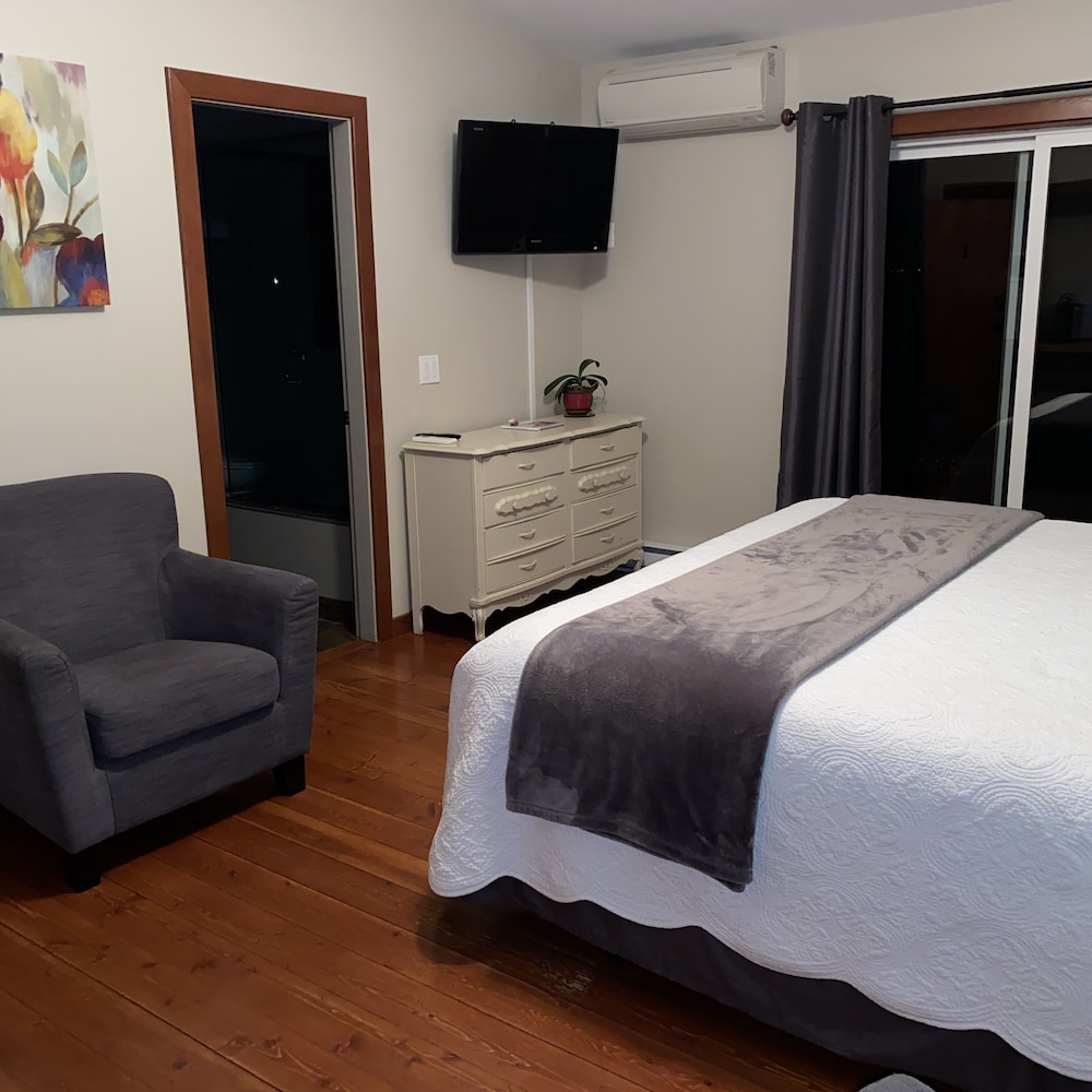Standard Double Room photo 3