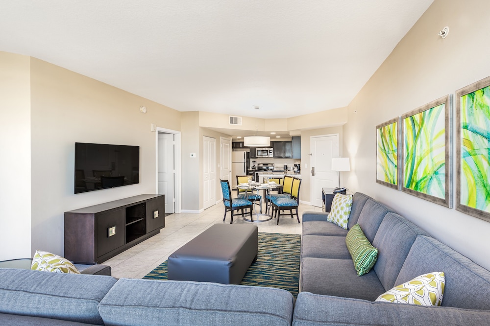 Deluxe Two Bedroom Suite, Pool View - Photo 1