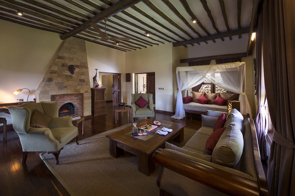 Suite - Photo 8