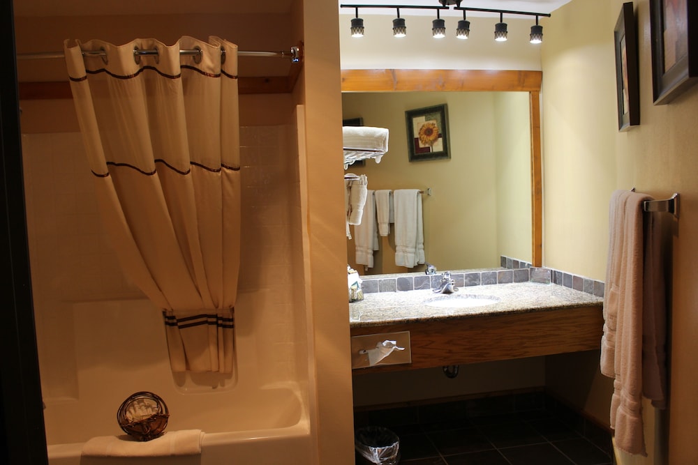Hugh Glass Suite photo 3