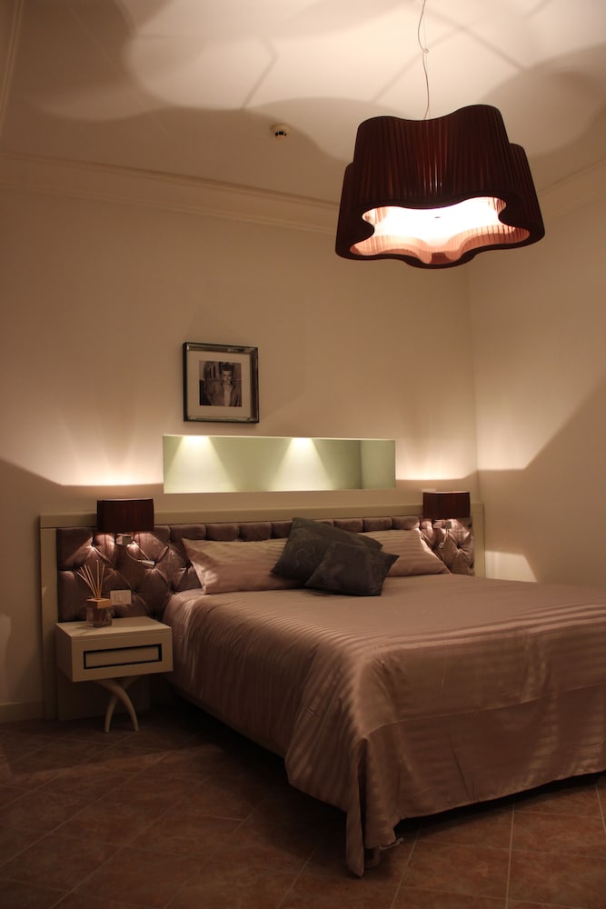 Superior Double or Twin Room - Photo 3