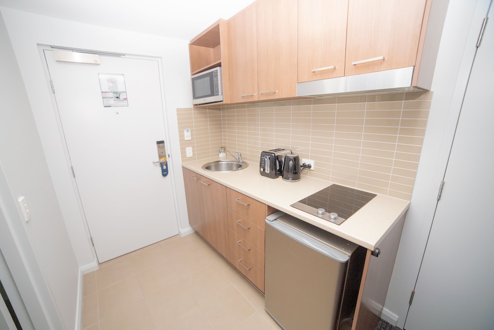 Studio Apartment - Photo 4