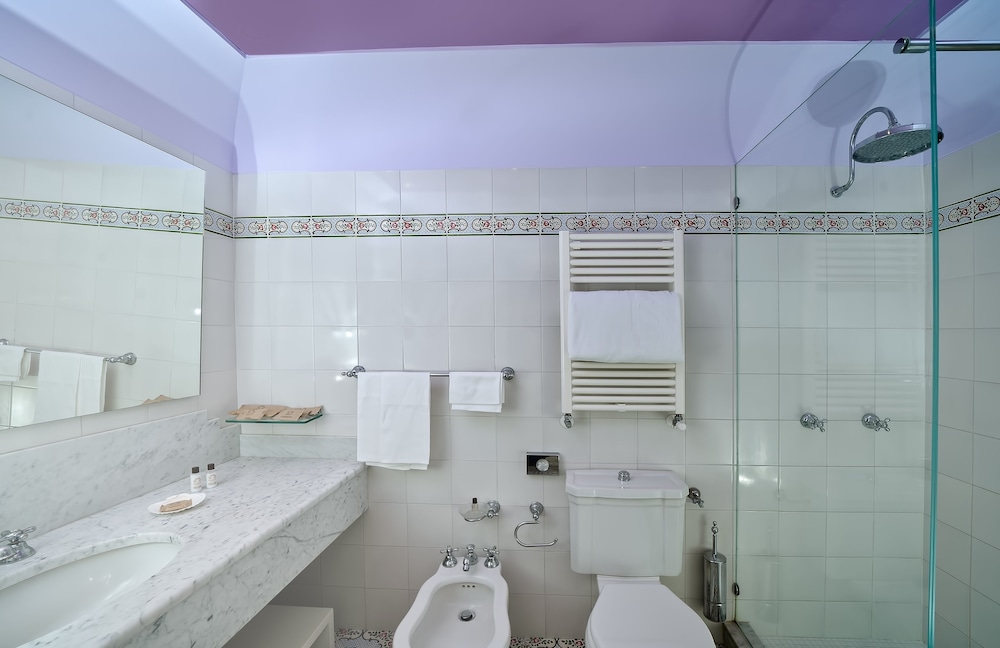 Classic Double Room, Balcony, Sea View - Photo 5