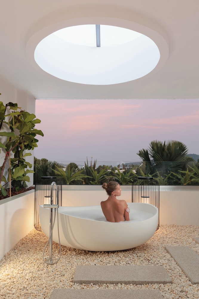 Villa, 3 Bedrooms, Pool Access - Photo 2