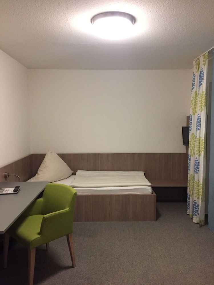 Standard Single Room photo 3