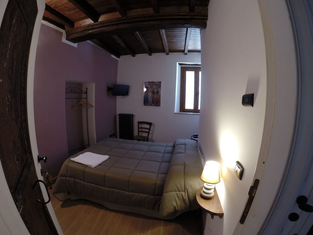 Double or Twin Room photo 3