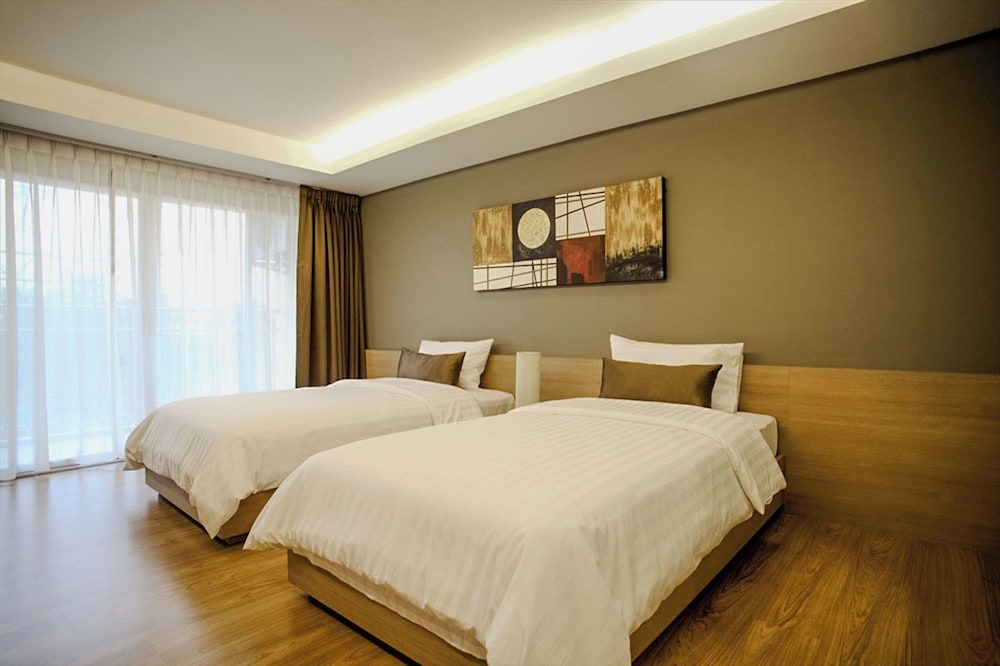 Suite, 1 Bedroom photo 1