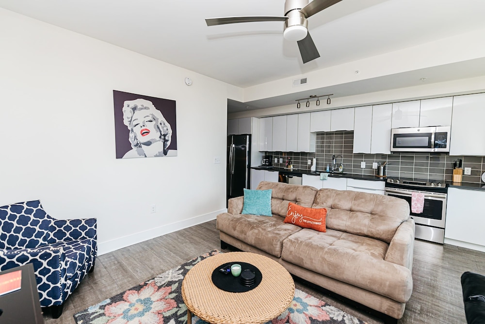 1 Bedroom Apartment in Uptown Charlotte, 사진 22