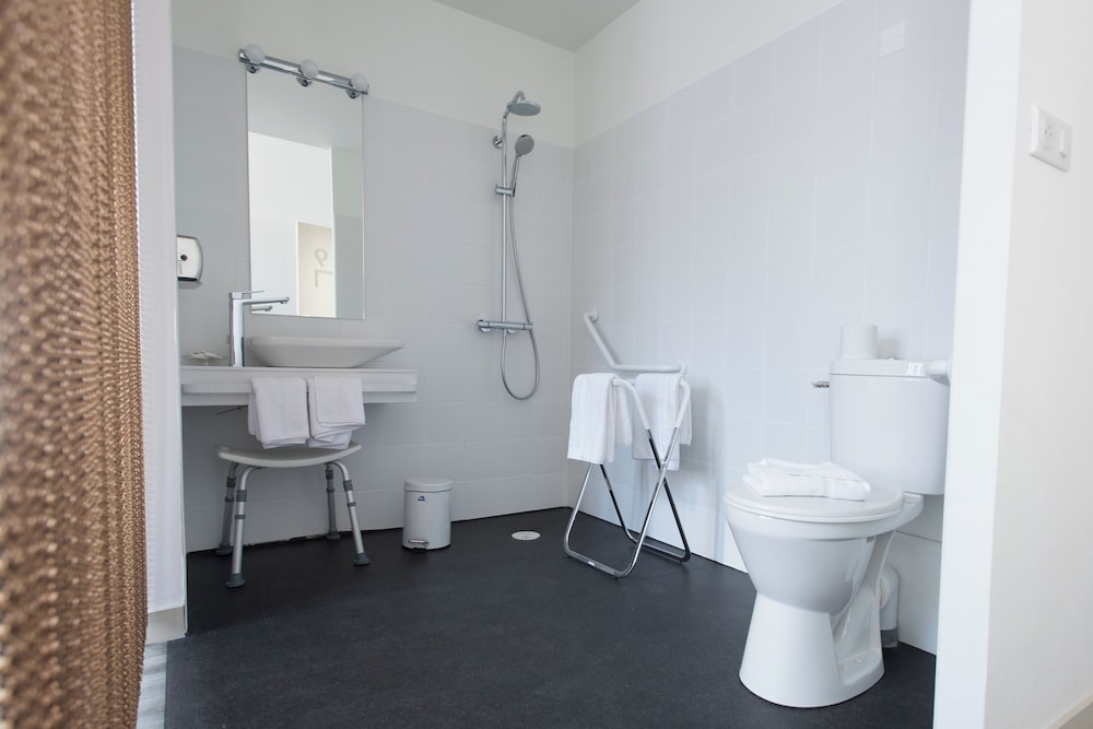 Superior Double Room, Mobility Accessible photo 3