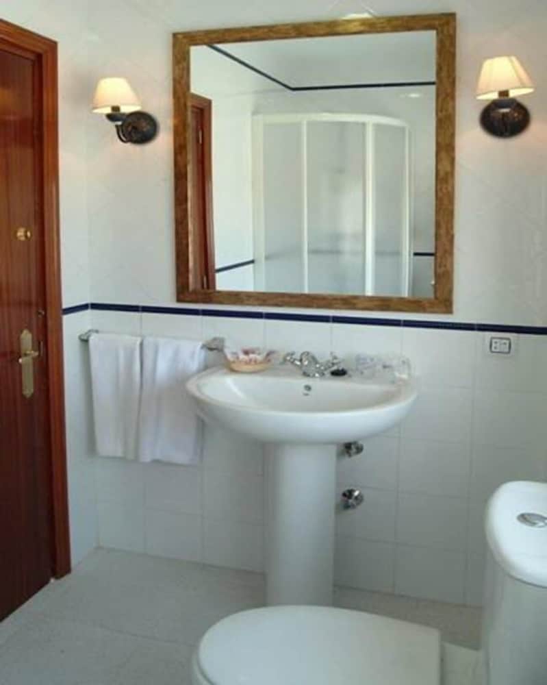 Room, 2 Twin Beds photo 2