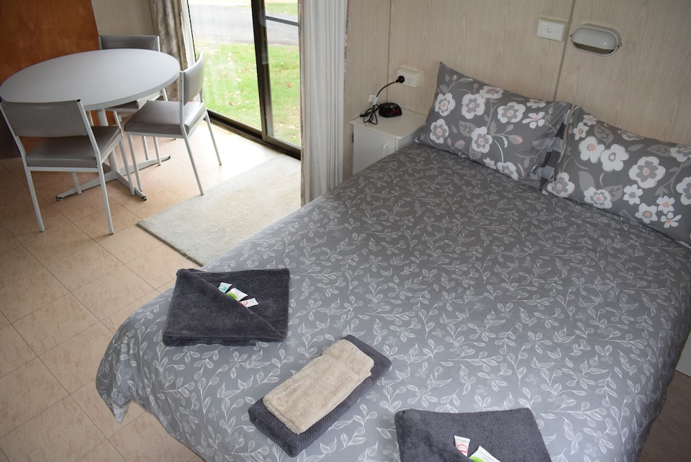 Standard Cabin