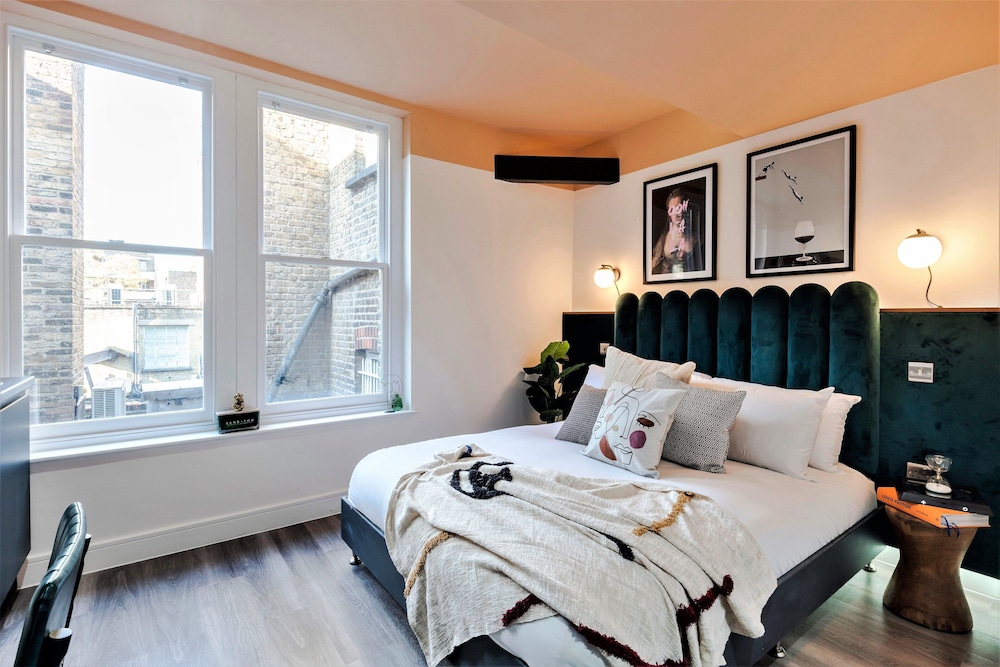 Classic Apartment photo 1