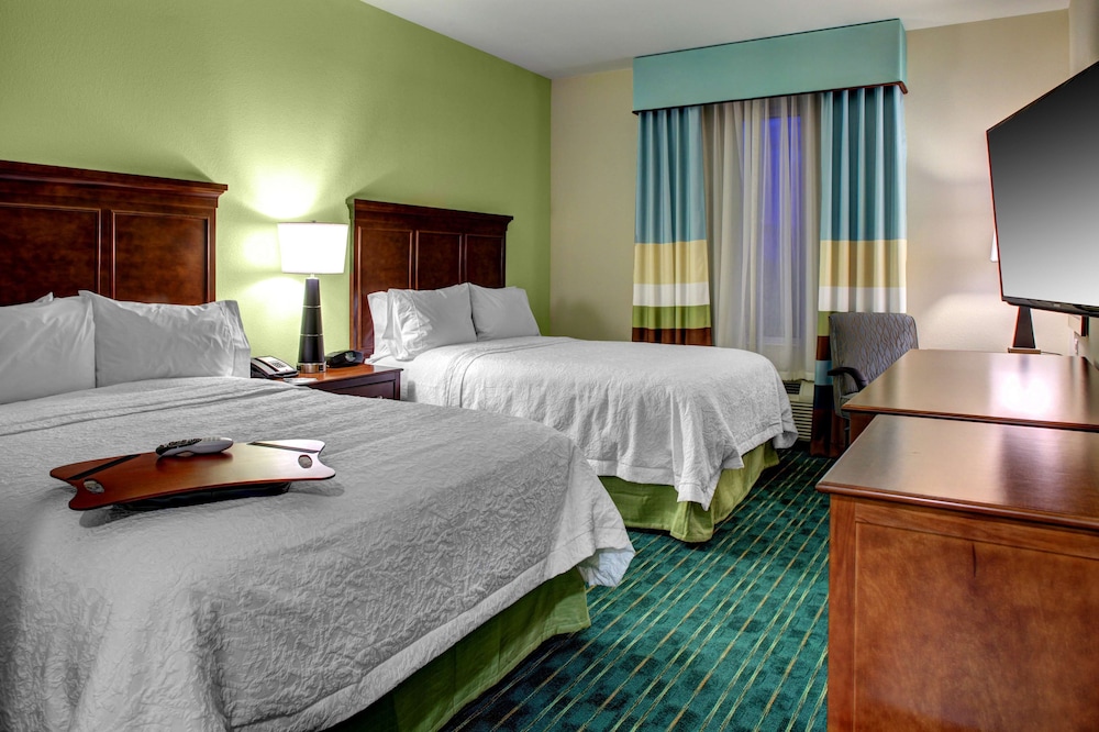 Room, 2 Queen Beds, Refrigerator & Microwave