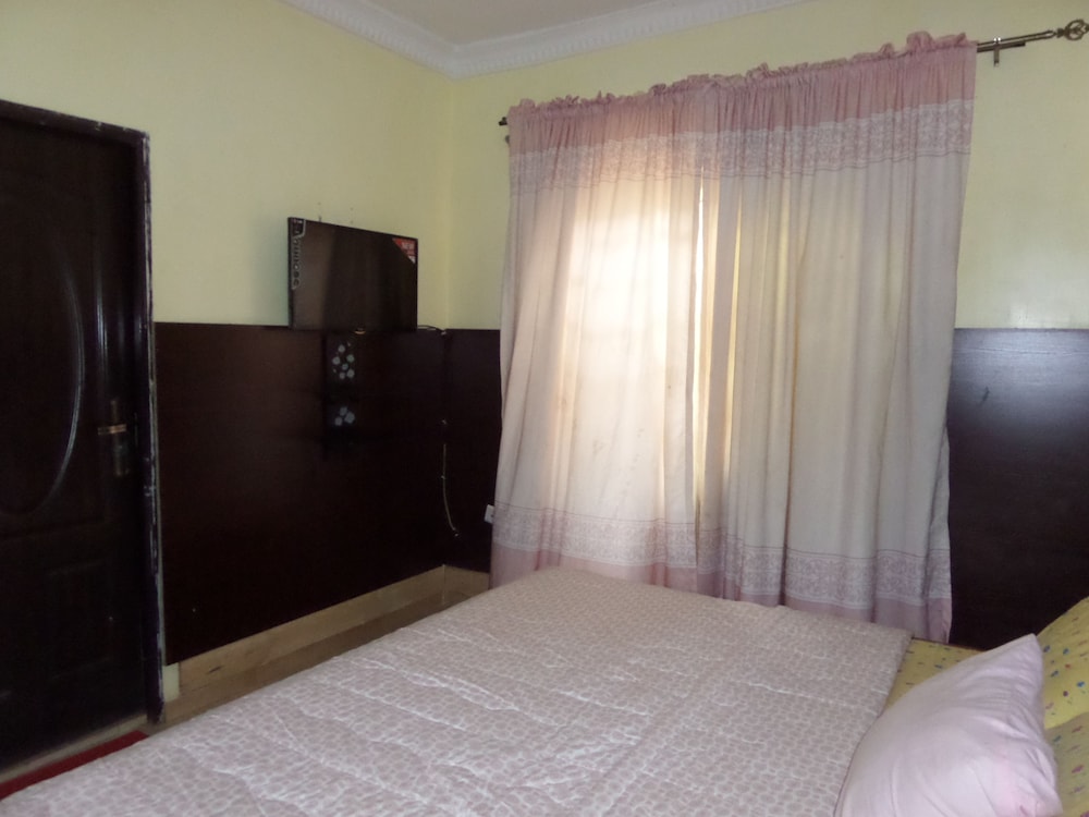 Standard Room photo 3