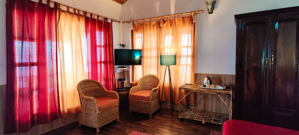 Premium Room with 360 Degree View photo 3